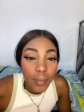 Snapshot of zaracollins01 chatting on January 11, 2026, 12:28 am zaracollins01 online show from January 11, 2026, 12:28 am