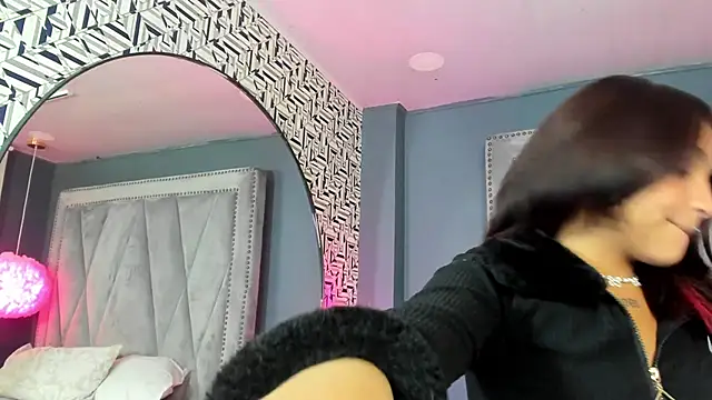 Manelyk evanss  online show from January 15, 2026, 11:13 am