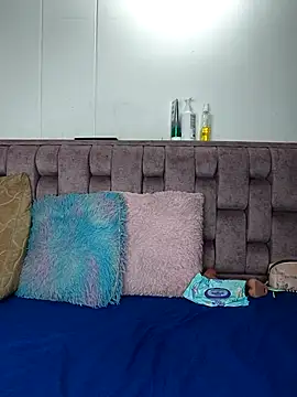 Snapshot of Alexa-Hunter chatting on January 18, 2026, 10:35 pm Alexa-Hunter online show from January 18, 2026, 10:35 pm