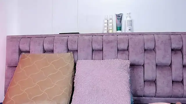 Snapshot of Alexa-Hunter chatting on February 16, 2026, 8:07 pm Alexa-Hunter online show from February 16, 2026, 8:07 pm