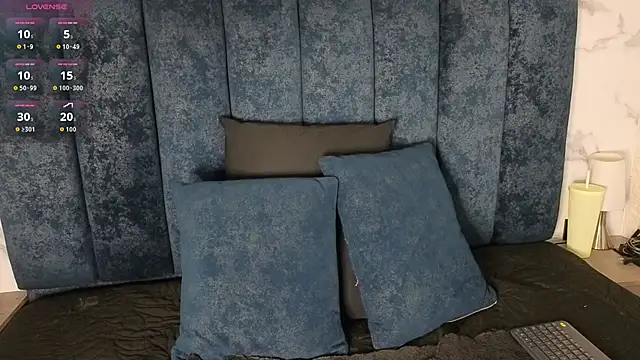 yunkeyc online show from April 7, 2026, 8:54 pm