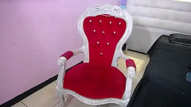 Snapshot of ValentinaLuxee chatting on September 27, 2025, 8:26 pm ValentinaLuxee online show from September 27, 2025, 8:26 pm