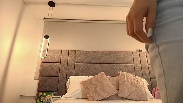 alaska  williams   online show from October 29, 2025, 11:14 pm