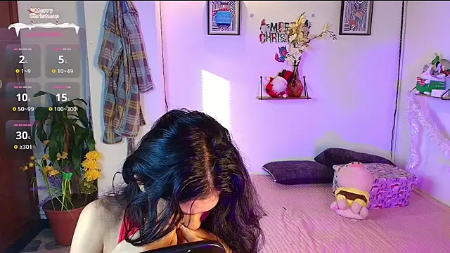 emycarver09 online show from November 23, 2025, 11:53 am