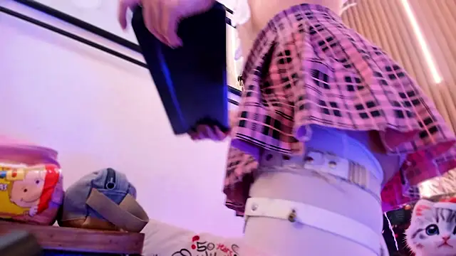 ArianaSantana online show from December 18, 2025, 12:53 pm