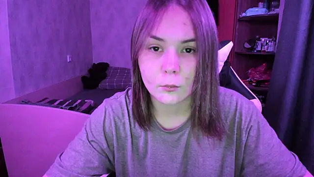 Sophi gi online show from October 4, 2025, 1:12 pm
