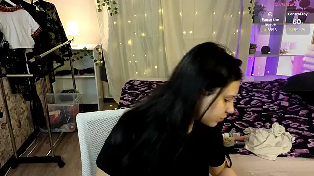 Snapshot of Nicole_Parshikova chatting on October 27, 2025, 11:55 am Nicole Parshikova online show from October 27, 2025, 11:55 am