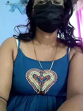 Snapshot of NehaQn chatting on September 12, 2025, 6:57 am NehaQn online show from September 12, 2025, 6:57 am