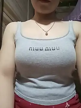 LucyyLy online show from June 2, 2026, 12:38 pm