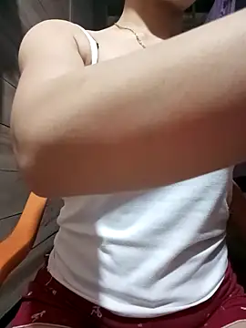 LucyyLy online show from March 26, 2026, 11:46 pm