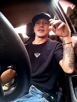 Snapshot of DebutingPathway chatting on November 10, 2025, 2:44 pm DebutingPathway online show from November 10, 2025, 2:44 pm