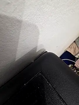 Yazaza1999 online show from December 21, 2025, 9:15 pm