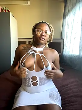 Snapshot of houseforsex chatting on October 22, 2025, 6:13 am houseforsex online show from October 22, 2025, 6:13 am