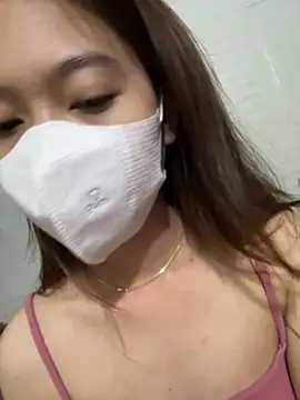 Snapshot of Zinzin9x chatting on September 9, 2025, 2:48 pm Zinzin9x online show from September 9, 2025, 2:48 pm