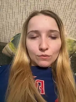 Snapshot of Milana_Key chatting on September 14, 2025, 2:28 pm Milana Key online show from September 14, 2025, 2:28 pm