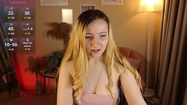 Snapshot of Milana_Key chatting on September 20, 2025, 9:42 pm Milana Key online show from September 20, 2025, 9:42 pm