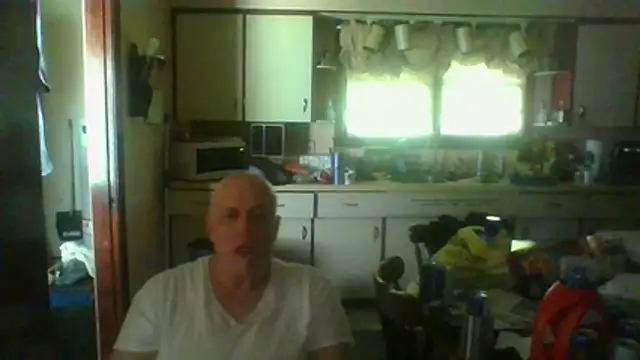 Snapshot of mapsterdaman chatting on July 4, 2026, 12:43 pm mapsterdaman online show from July 4, 2026, 12:43 pm