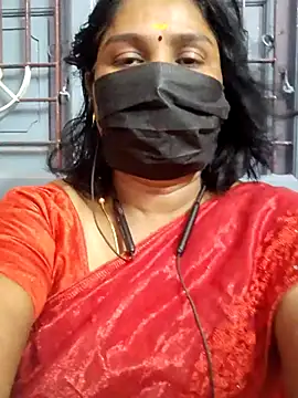 Snapshot of Tamil_Azhaghi25 chatting on May 19, 2026, 5:53 pm Tamil Azhaghi25 online show from May 19, 2026, 5:53 pm