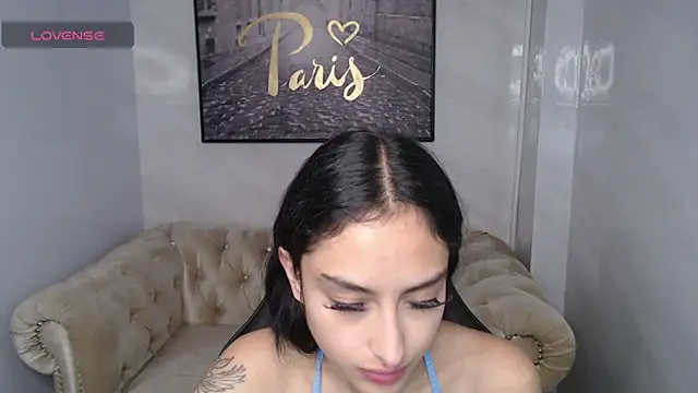 Snapshot of Tifany_v chatting on November 21, 2025, 1:10 pm Tifany v online show from November 21, 2025, 1:10 pm