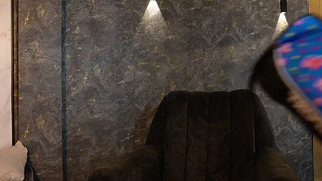 Tayler Kim online show from September 29, 2025, 6:35 pm