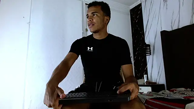 aston xvera online show from October 14, 2025, 3:40 am