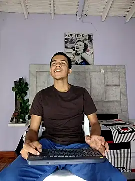 aston xvera online show from September 23, 2025, 3:46 am