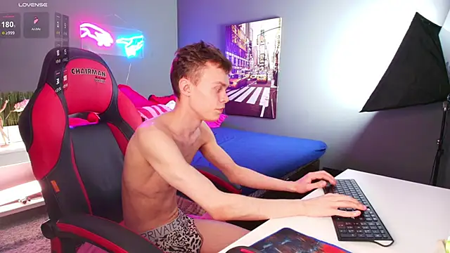 Brad Myles online show from October 1, 2025, 2:43 pm