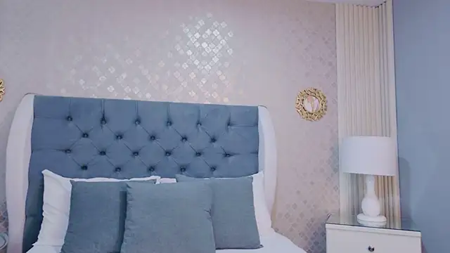 Snapshot of ZoeWilliis chatting on June 3, 2026, 12:17 pm ZoeWilliis online show from June 3, 2026, 12:17 pm