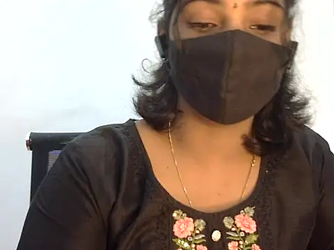 Snapshot of Hott_Noor chatting on October 30, 2025, 1:59 am Hott Noor online show from October 30, 2025, 1:59 am