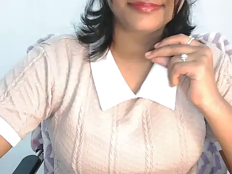 Snapshot of Hott_Noor chatting on November 28, 2025, 2:06 pm Hott Noor online show from November 28, 2025, 2:06 pm