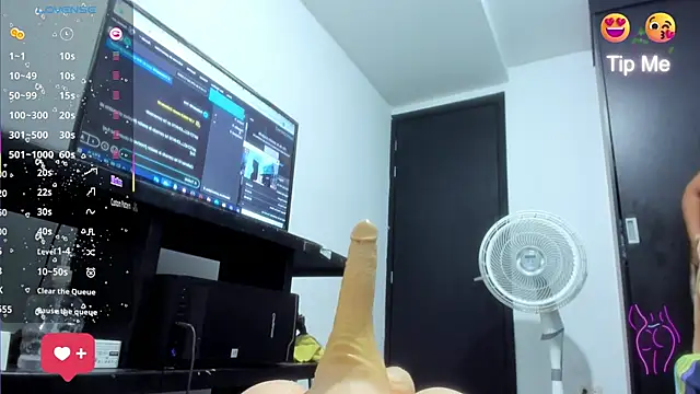 Snapshot of lunna_noir chatting on November 26, 2025, 11:16 pm lunna noir online show from November 26, 2025, 11:16 pm