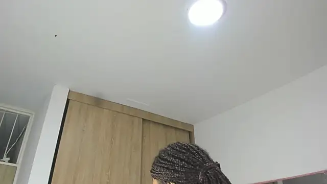 Snapshot of MaraKarly chatting on October 26, 2025, 8:42 pm MaraKarly online show from October 26, 2025, 8:42 pm