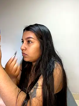  Chloe Smith online show from October 10, 2025, 1:12 pm