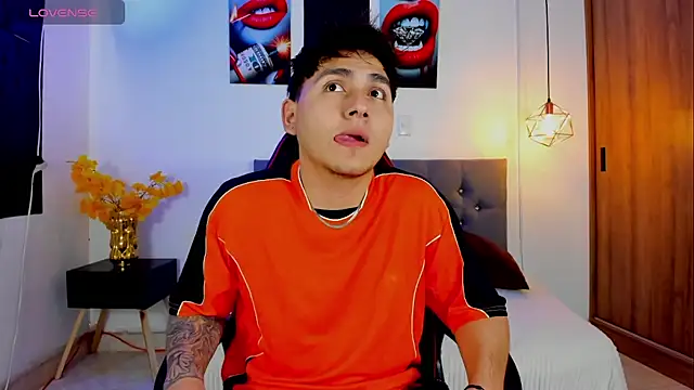 Nicolas James Sc online show from October 1, 2025, 1:26 pm