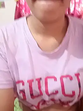 new coupleee online show from September 26, 2025, 3:57 am