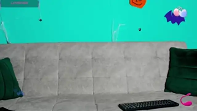 Snapshot of Maikol_Ortiz chatting on November 6, 2025, 12:42 pm Maikol Ortiz online show from November 6, 2025, 12:42 pm