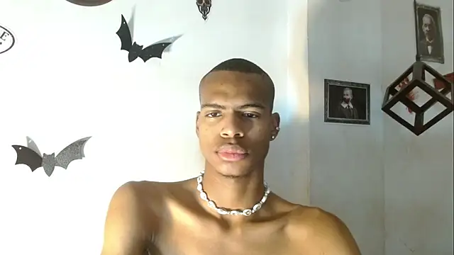 Snapshot of criss_zuri chatting on October 23, 2025, 11:42 am criss zuri online show from October 23, 2025, 11:42 am