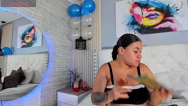 sophie  blare online show from June 14, 2026, 1:01 pm