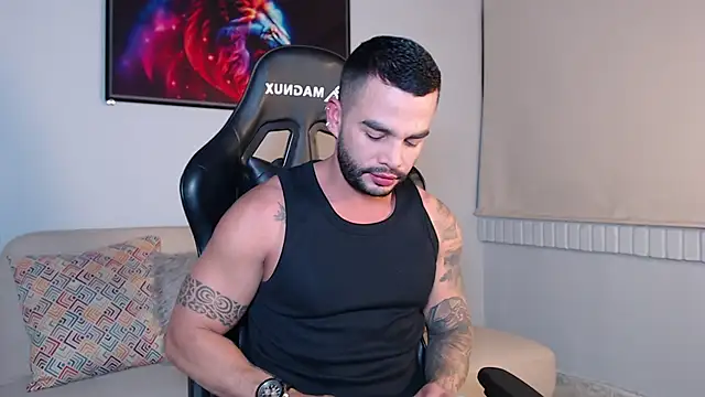 Snapshot of Bruno_De_Lucaa_ chatting on September 9, 2025, 2:21 am Bruno De Lucaa online show from September 9, 2025, 2:21 am