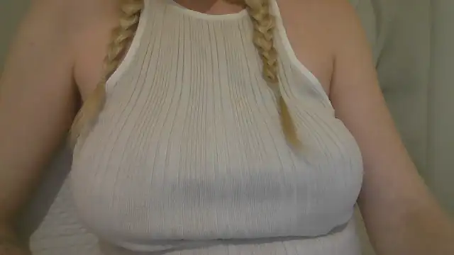 flirty babe x online show from October 2, 2025, 1:20 am