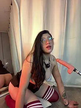 Snapshot of kaylii_purple chatting on September 12, 2025, 6:02 am kaylii purple online show from September 12, 2025, 6:02 am