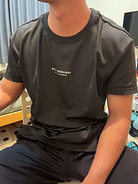 black xun online show from April 18, 2026, 6:43 pm