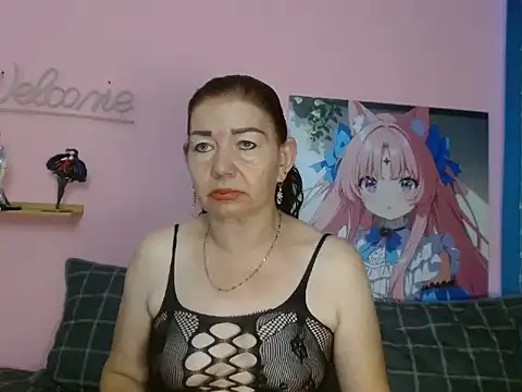 Snapshot of estefania_34 chatting on October 14, 2025, 8:09 pm estefania 34 online show from October 14, 2025, 8:09 pm