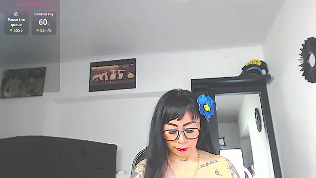 Vicky hotmilf online show from February 16, 2026, 11:09 am