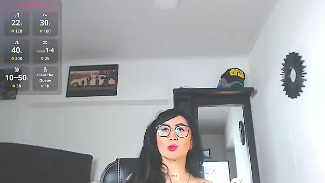 Vicky hotmilf online show from April 21, 2026, 10:33 am