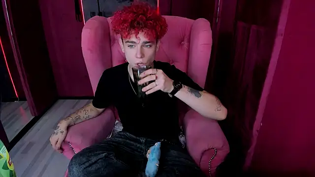 Snapshot of Blaiz_Vok chatting on October 13, 2025, 8:21 pm Blaiz Vok online show from October 13, 2025, 8:21 pm