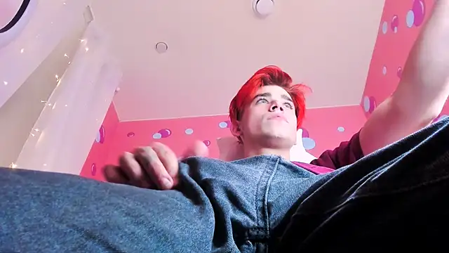 Snapshot of Blaiz_Vok chatting on September 17, 2025, 12:45 am Blaiz Vok online show from September 17, 2025, 12:45 am