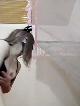 Snapshot of Helen69x chatting on February 22, 2026, 6:49 am Helen69x online show from February 22, 2026, 6:49 am