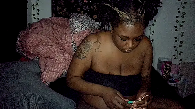 Snapshot of mistressnelle chatting on July 27, 2026, 11:39 am mistressnelle online show from July 27, 2026, 11:39 am