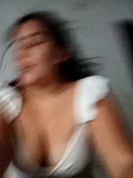 chloe 90 online show from December 14, 2025, 10:26 pm